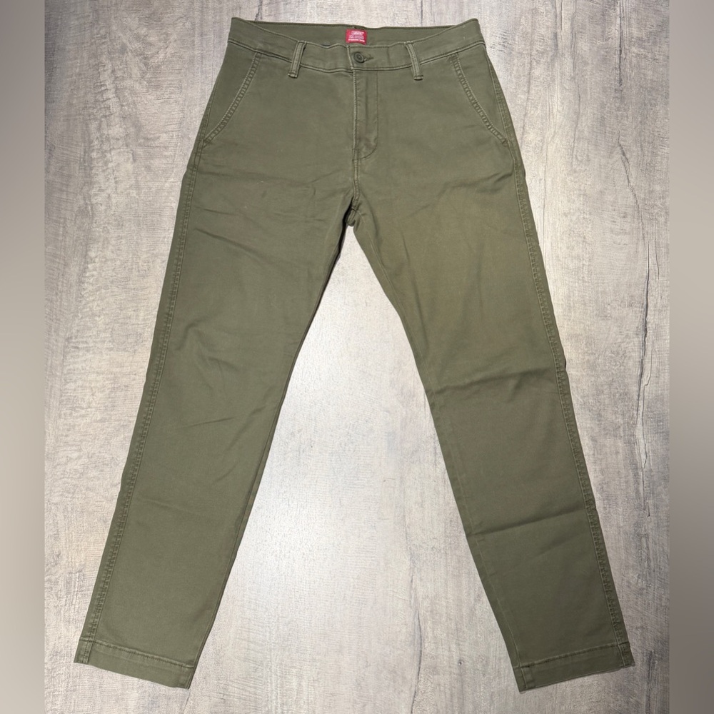 Levi's Olive Chino Pants - Men's Slim Straight